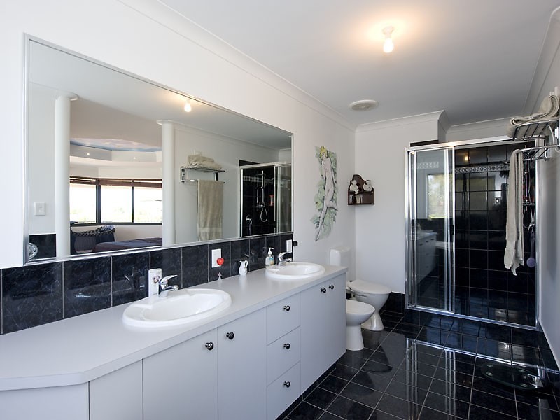 8 Parham Road, Quinns Rocks WA 6030
