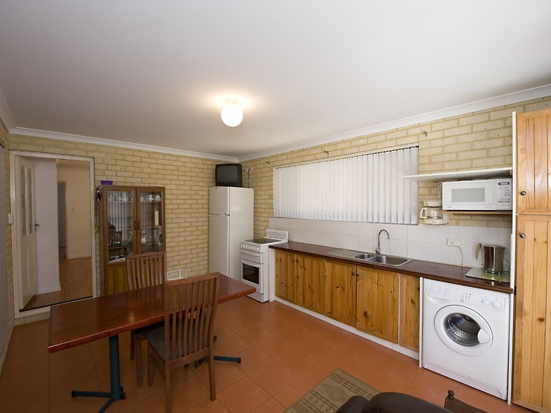 8 Parham Road, Quinns Rocks WA 6030