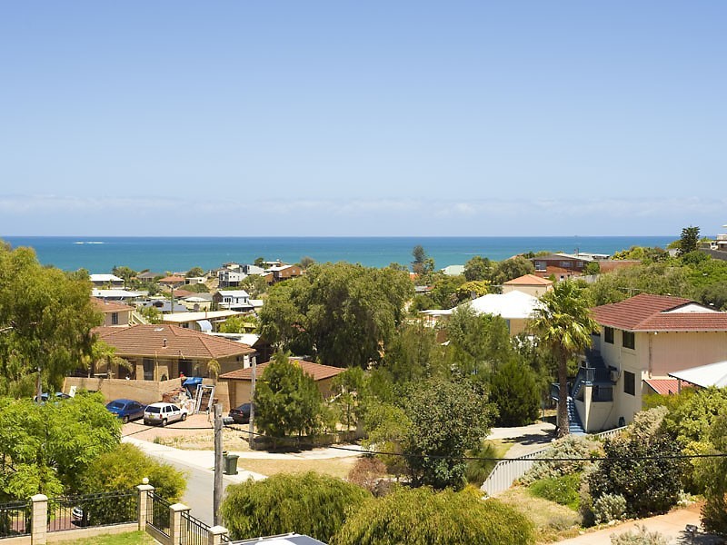 8 Parham Road, Quinns Rocks WA 6030