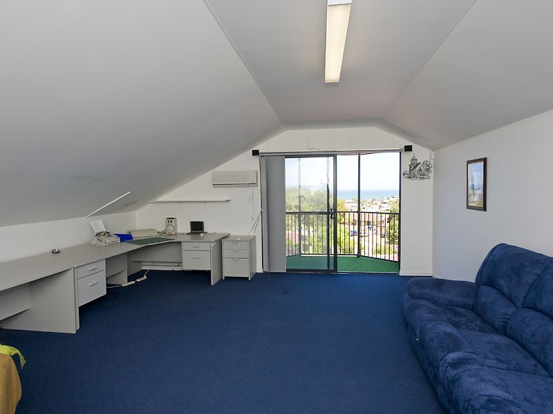 8 Parham Road, Quinns Rocks WA 6030