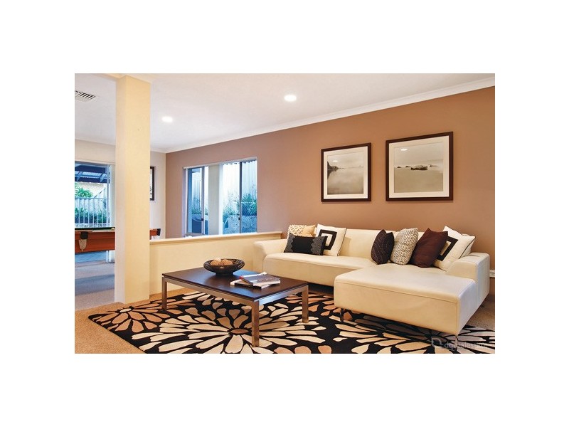 5 Buvelot Place, Woodvale WA 6026