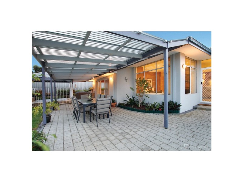 5 Buvelot Place, Woodvale WA 6026