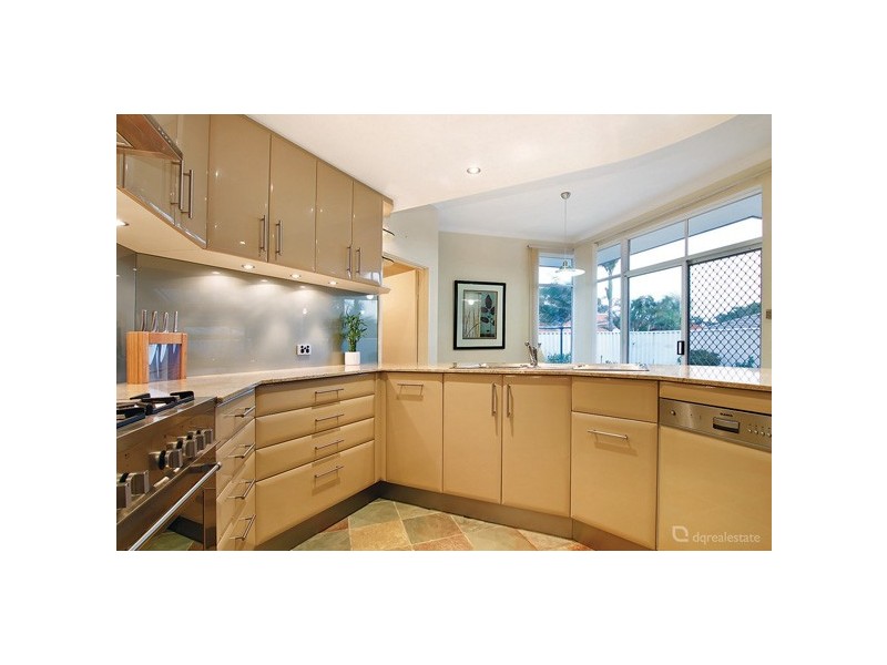 5 Buvelot Place, Woodvale WA 6026