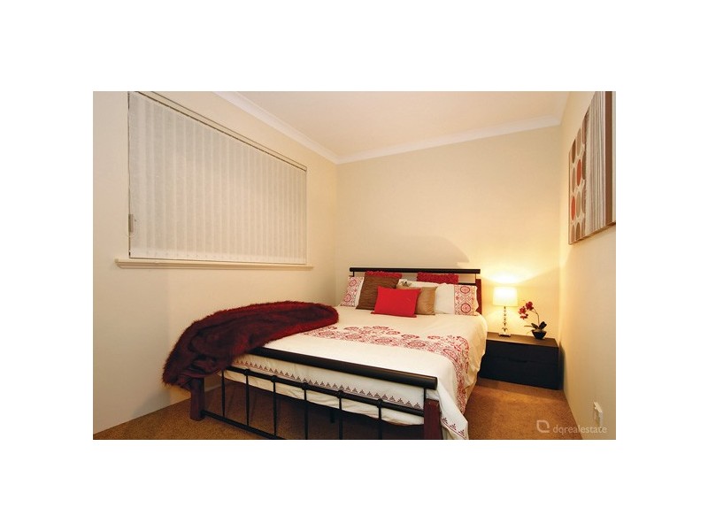 5 Buvelot Place, Woodvale WA 6026