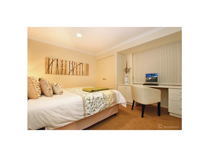 5 Buvelot Place, Woodvale WA 6026