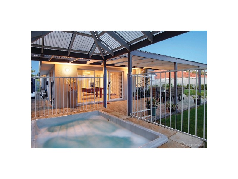 5 Buvelot Place, Woodvale WA 6026