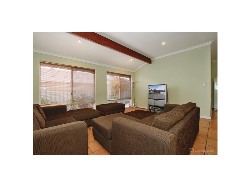 62 Cadoux Loop, Hocking WA 6065