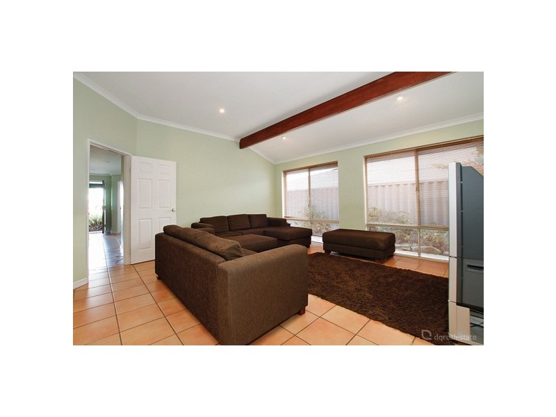 62 Cadoux Loop, Hocking WA 6065