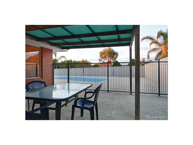 62 Cadoux Loop, Hocking WA 6065