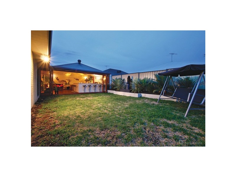 21 Goshawk Street, Tapping WA 6065