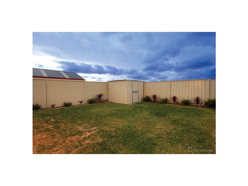 17 Tortorici Avenue, Sinagra WA 6065
