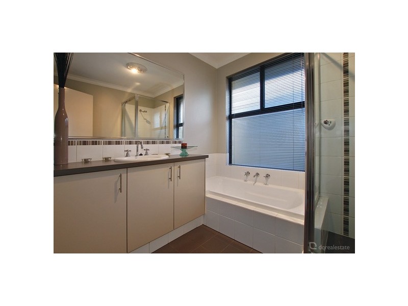 61 Galileo Avenue, Tapping WA 6065