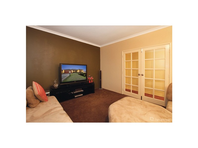 6 Naismith Road, Tapping WA 6065