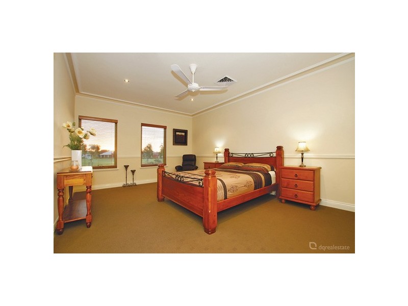 55 Belvoir Parkway, Darch WA 6065