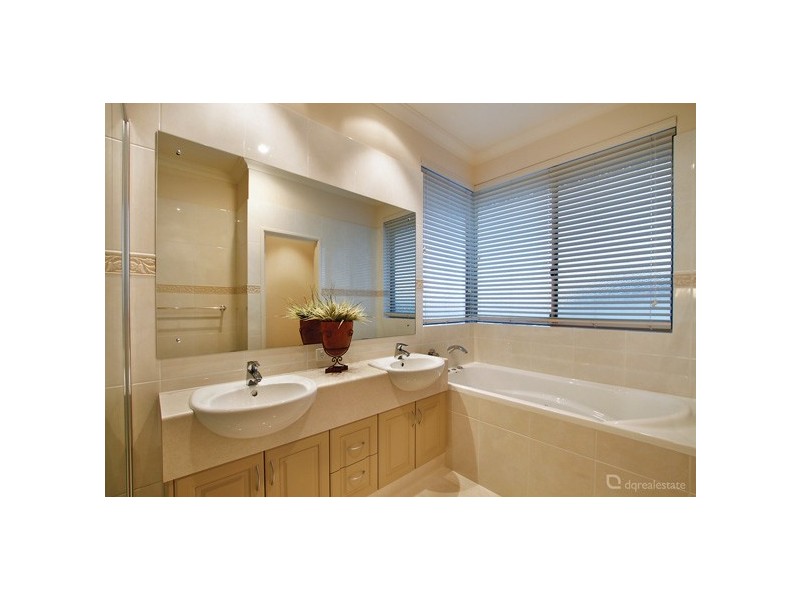 55 Belvoir Parkway, Darch WA 6065