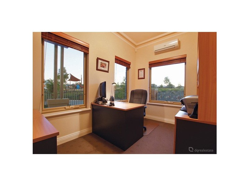 55 Belvoir Parkway, Darch WA 6065