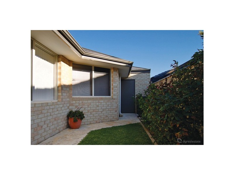 19 Bonannella Entrance, Sinagra WA 6065