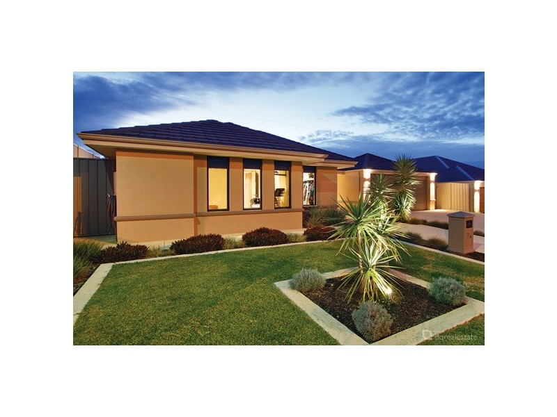 24 Crosthwait Circle, Tapping WA 6065