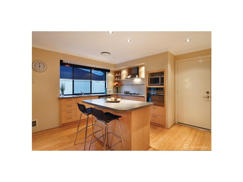 24 Crosthwait Circle, Tapping WA 6065