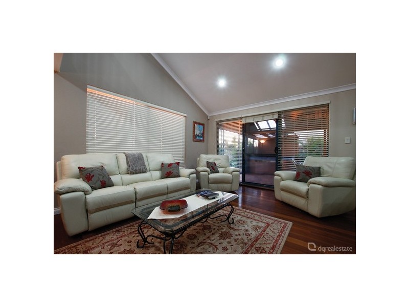 18 Shalimar Rise, Currambine WA 6028