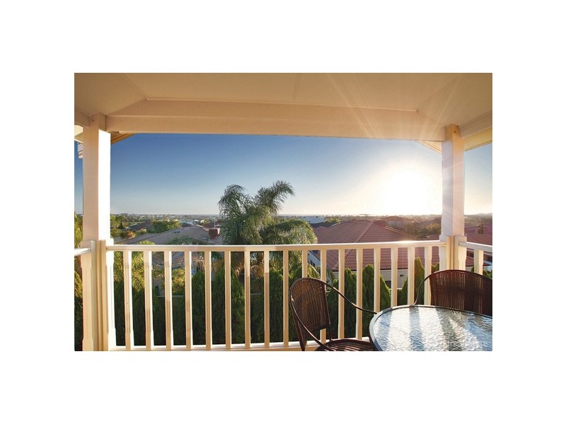 18 Shalimar Rise, Currambine WA 6028