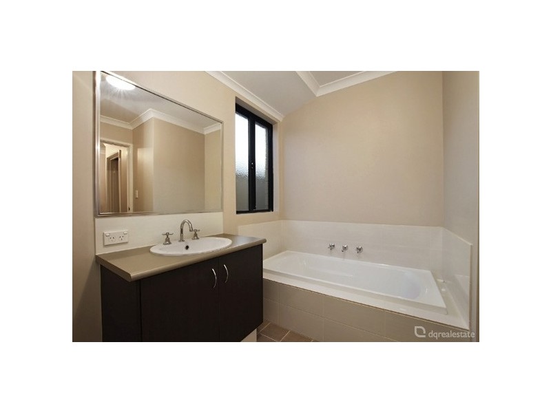 81 Hampton Road, Darch WA 6065