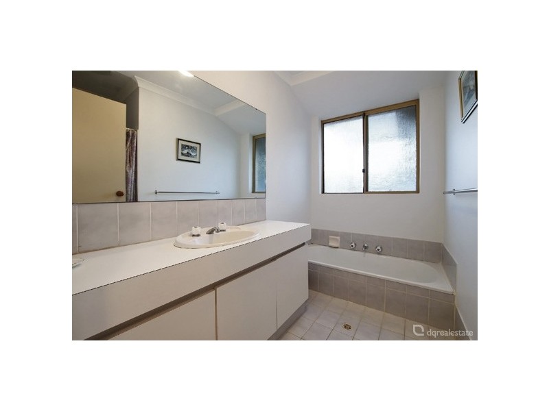 25 Tallering Heights, Woodvale WA 6026