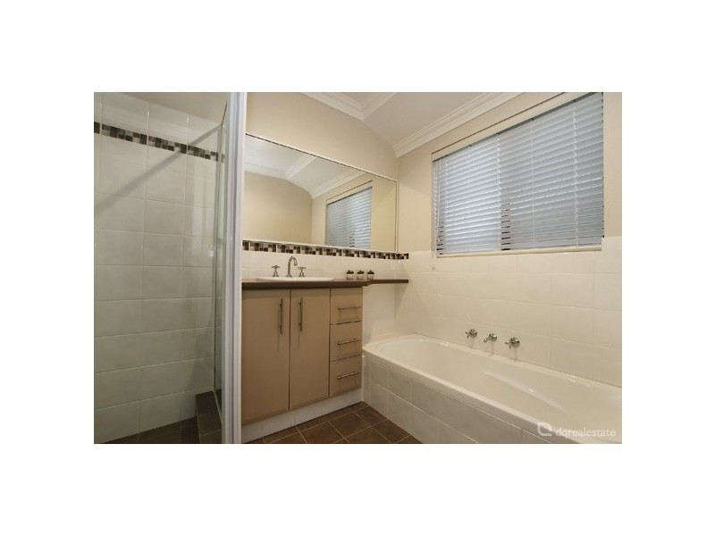 3 Pardalote Way, Tapping WA 6065