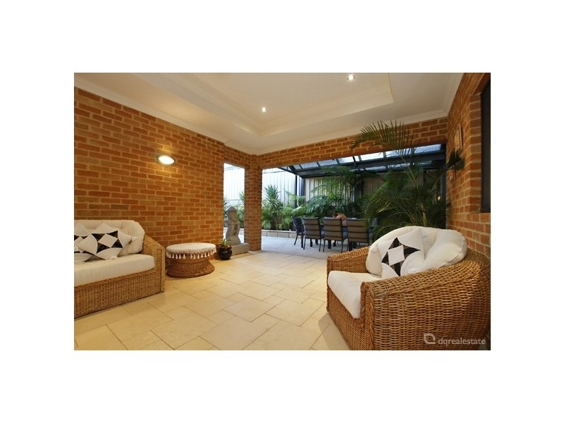 3 Pardalote Way, Tapping WA 6065