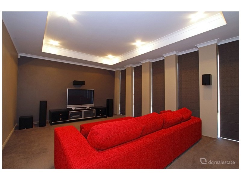 9 Castledene Way, Tapping WA 6065