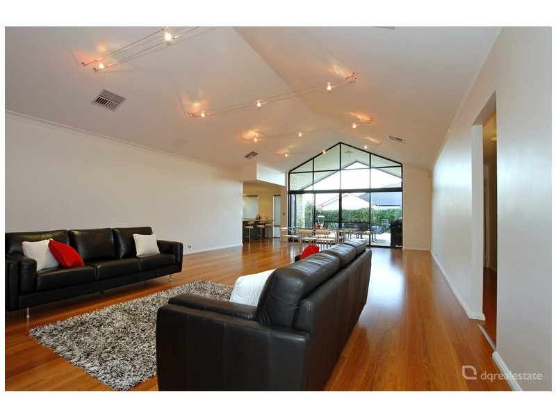 9 Castledene Way, Tapping WA 6065