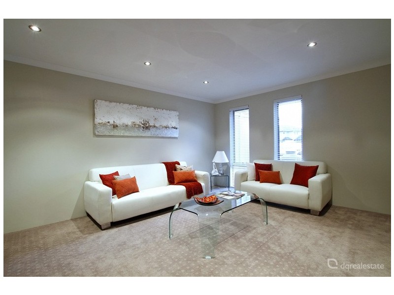 4 Cvitan Bend, Madeley WA 6065