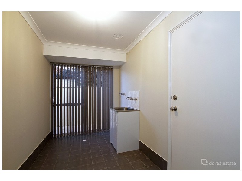 4 Cvitan Bend, Madeley WA 6065