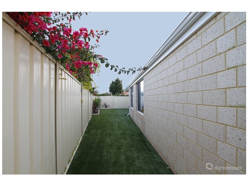 4 Cvitan Bend, Madeley WA 6065