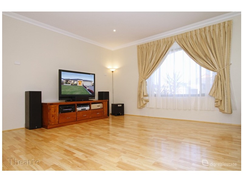5 Castlebar Way, Darch WA 6065