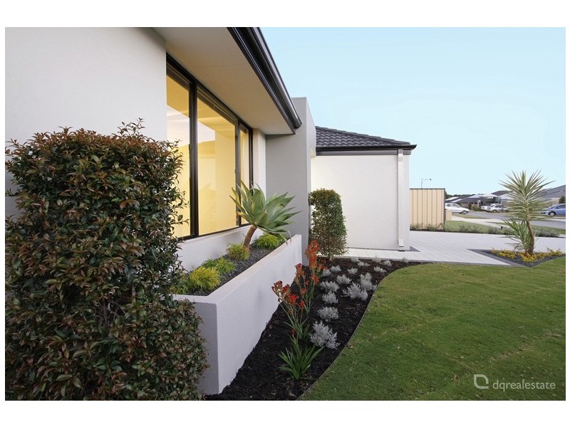 9 Tibicen Road, Tapping WA 6065