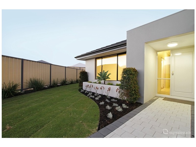 9 Tibicen Road, Tapping WA 6065