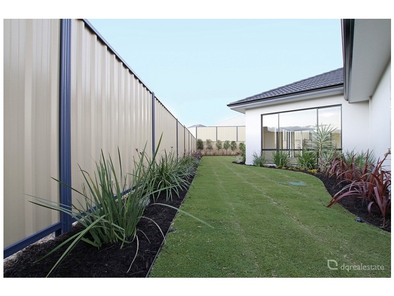 9 Tibicen Road, Tapping WA 6065