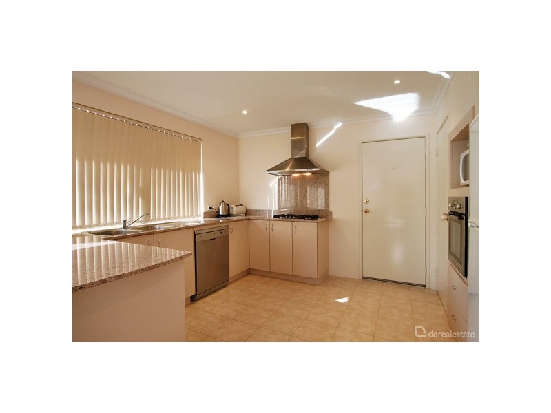 16 Goshawk Street, Tapping WA 6065