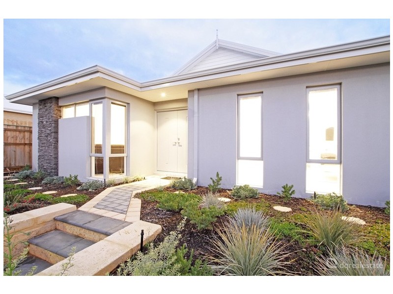 126 Lindsay Beach Blvd, Yanchep WA 6035