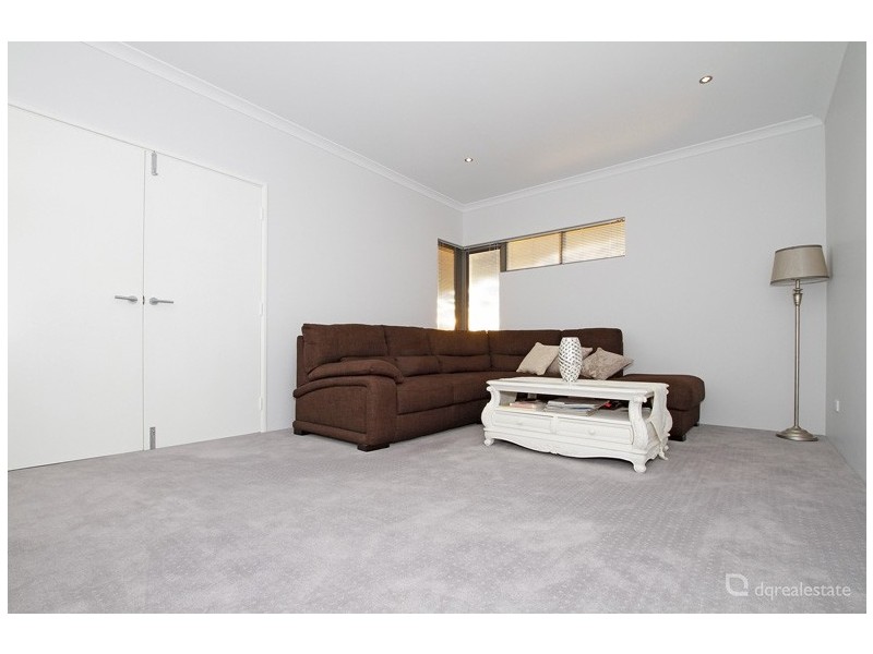 126 Lindsay Beach Blvd, Yanchep WA 6035