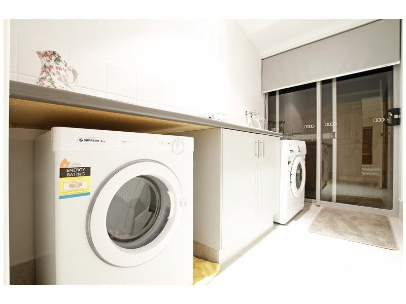 126 Lindsay Beach Blvd, Yanchep WA 6035