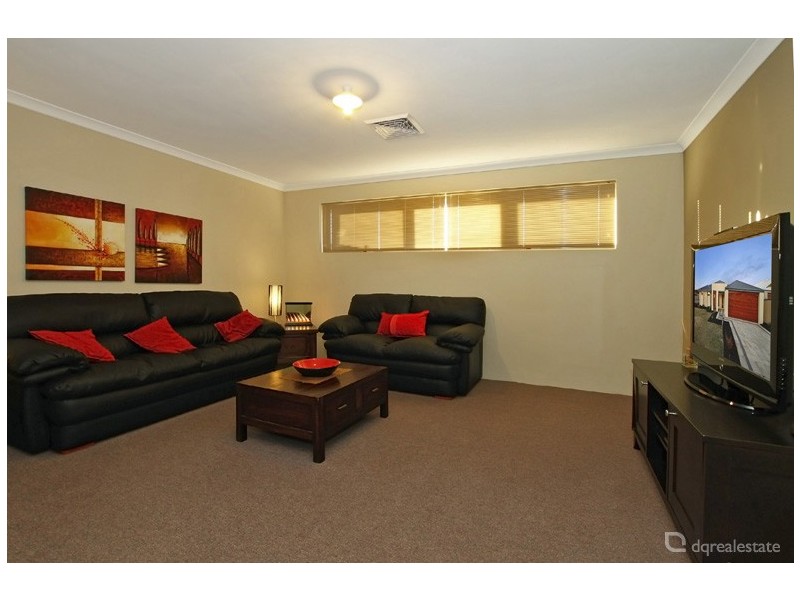 9 Goshawk Street, Tapping WA 6065