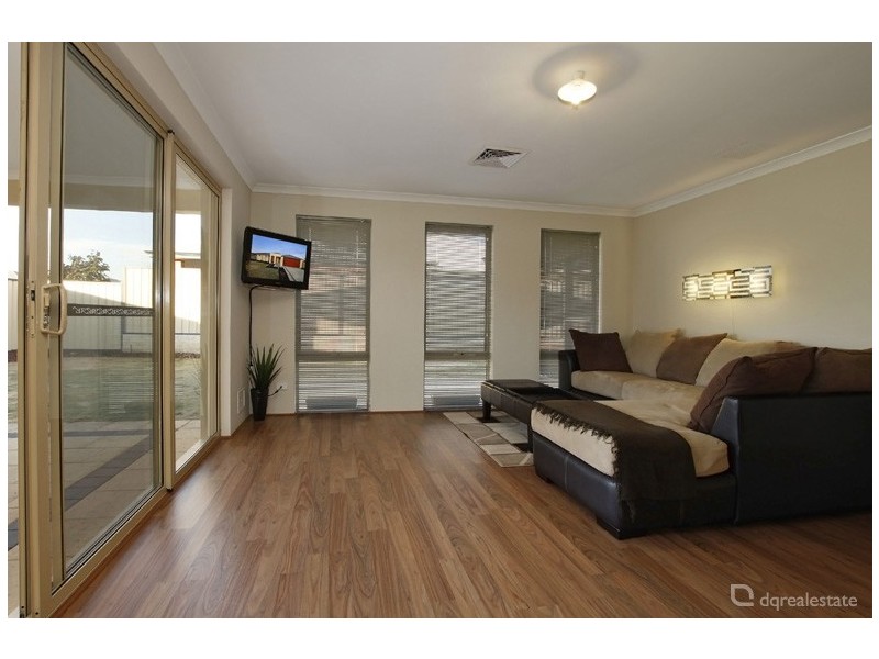 9 Goshawk Street, Tapping WA 6065