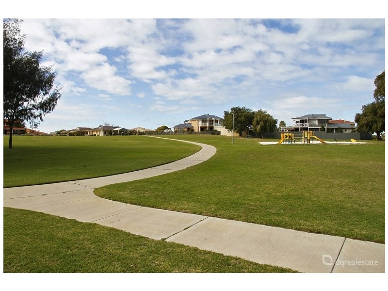 8 Kylena Glade, Ocean Reef WA 6027