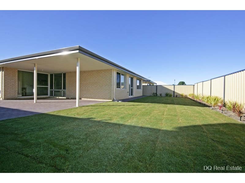 14 Tibicen Road, Tapping WA 6065