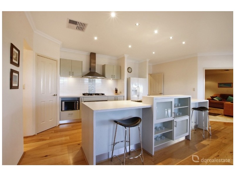 2 Zeppelin Way, Tapping WA 6065