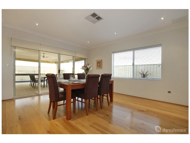 2 Zeppelin Way, Tapping WA 6065