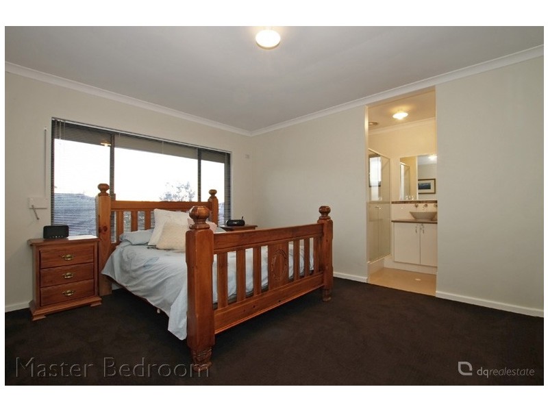 14 San Teodoro Avenue, Sinagra WA 6065