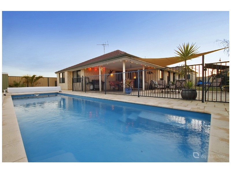 8 Hirundo Bend, Tapping WA 6065